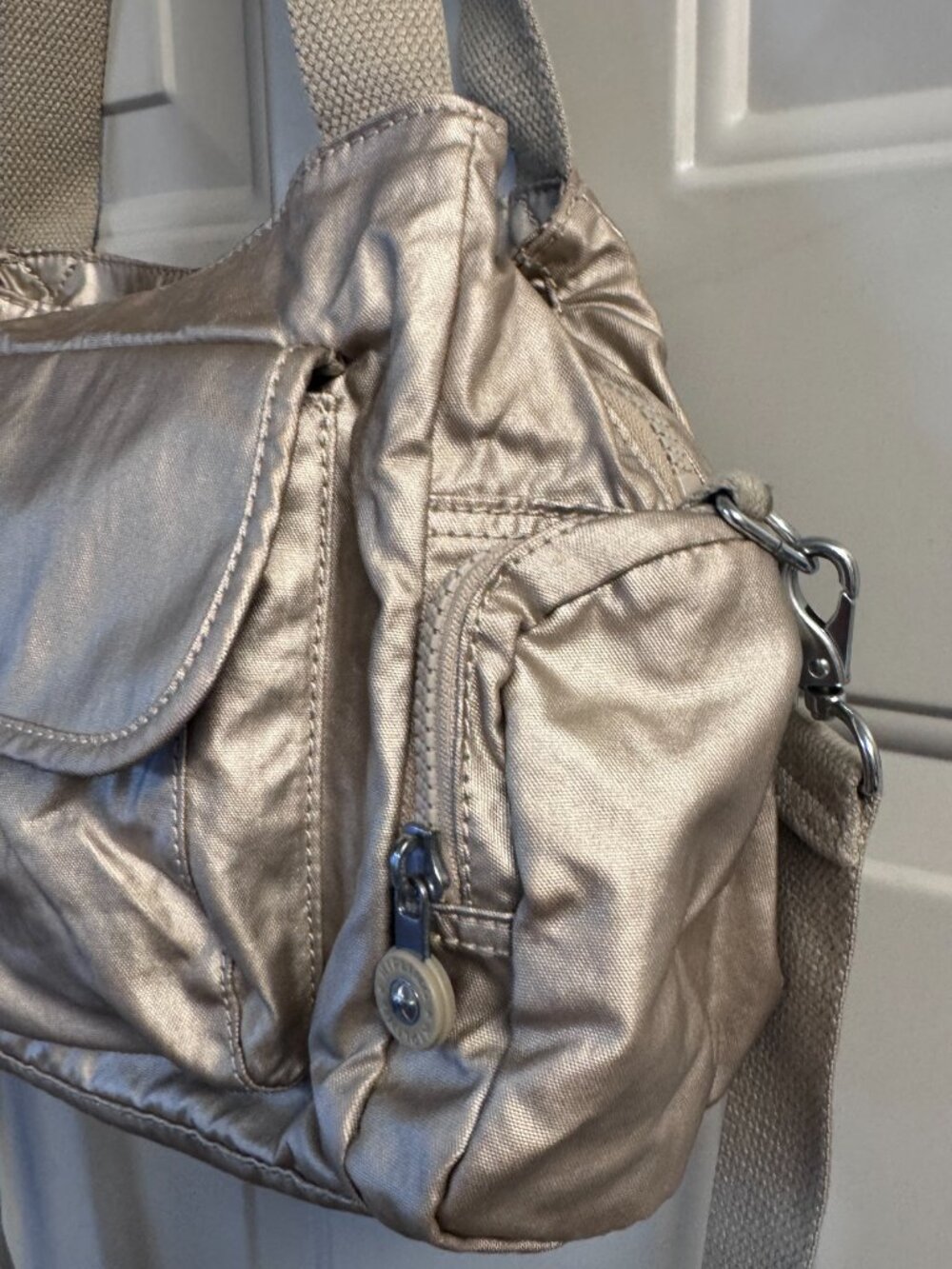 KIPLING FELIX LARGE METALLIC HANDBAG - Picture 5 of 16